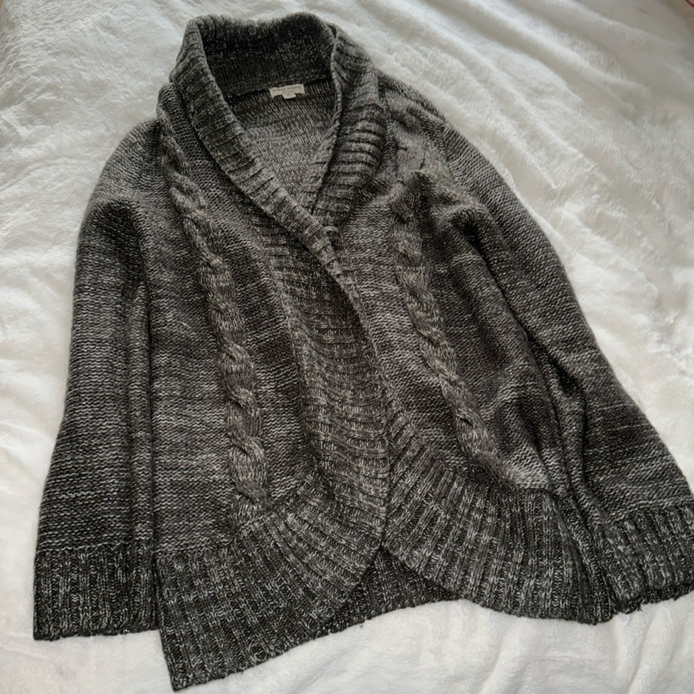 Liz Lange, maternity for target size extra large, gray and white sweater